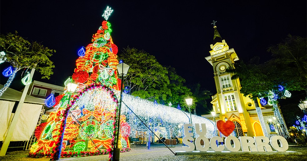 Gramado ilumina a cidade com o início do Natal Luz nesta quinta (26) - São  Marcos Online