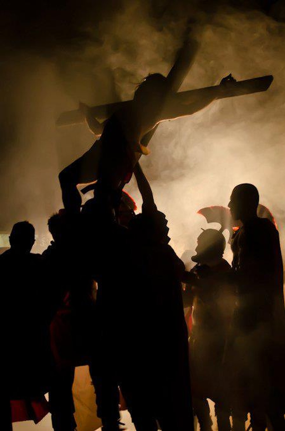 Desde 1978, o Grupo de Jovens da Paróquia Nossa Senhora da Paz prepara a encenação para Londrina e região — Foto: Divulgação