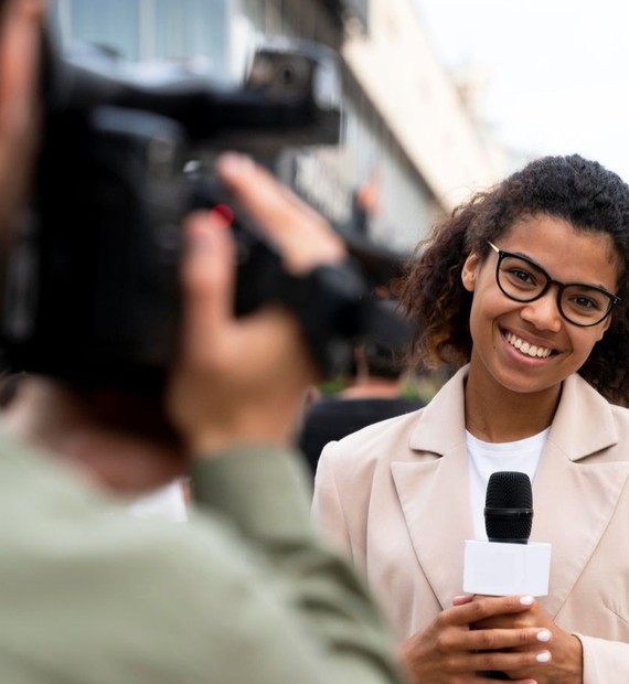 EPTV na Escola: cinco grupos classificados passam por experiência na emissora