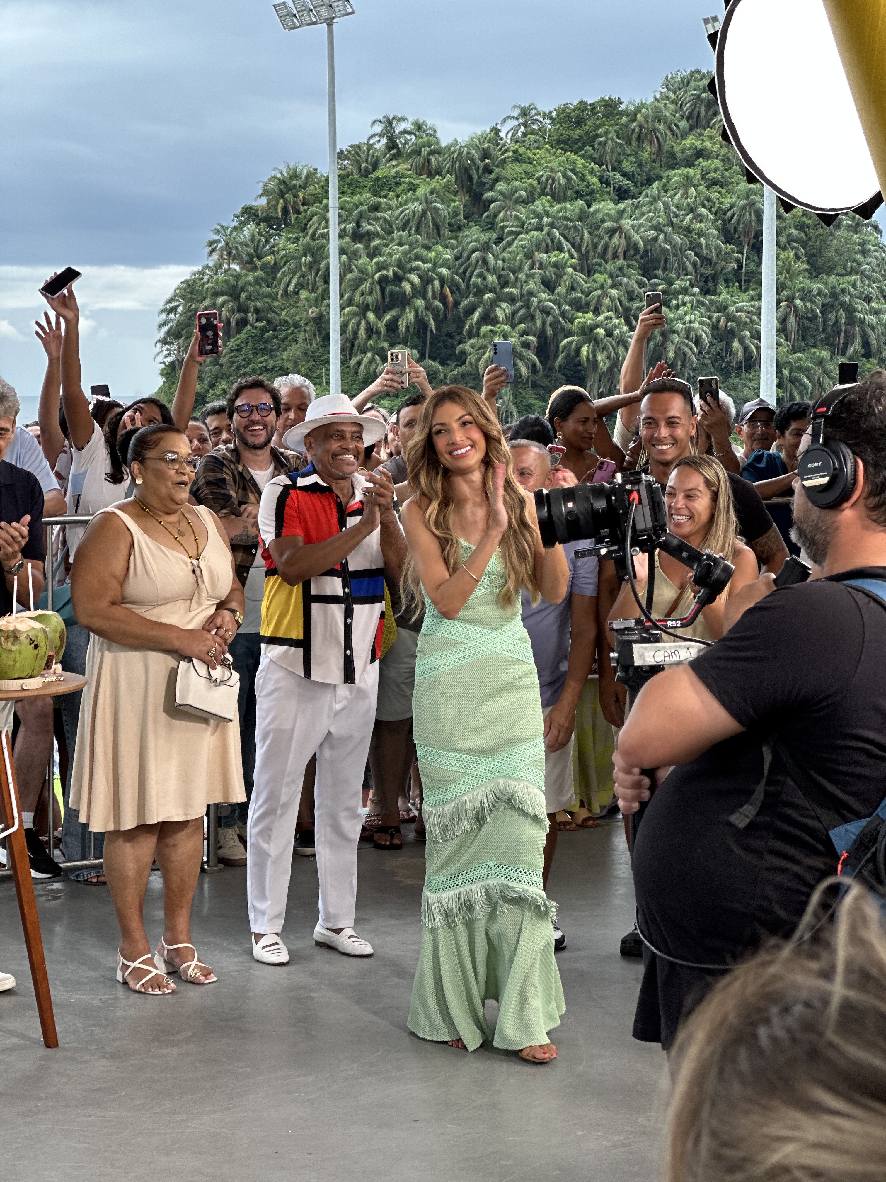 Patrícia Poeta leva o "Encontro" a Santos em edição especial | Rede globo