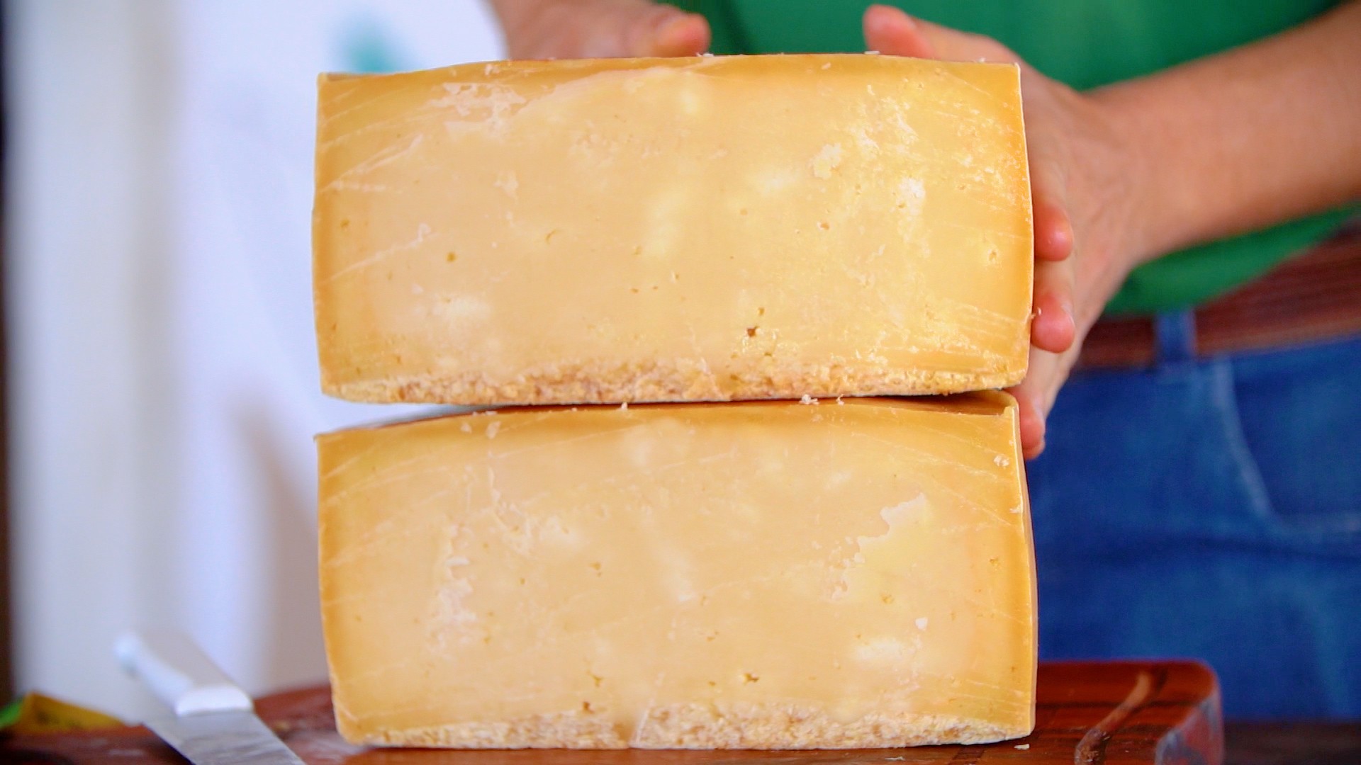 Parmesão não é tudo igual: o que separa o clássico italiano das outras ...