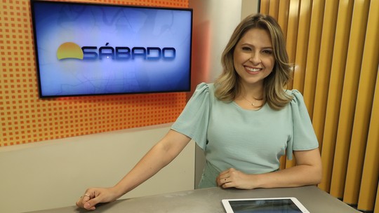 Michele Costa assume a bancada do Bom Dia Sábado, na TV Sergipe