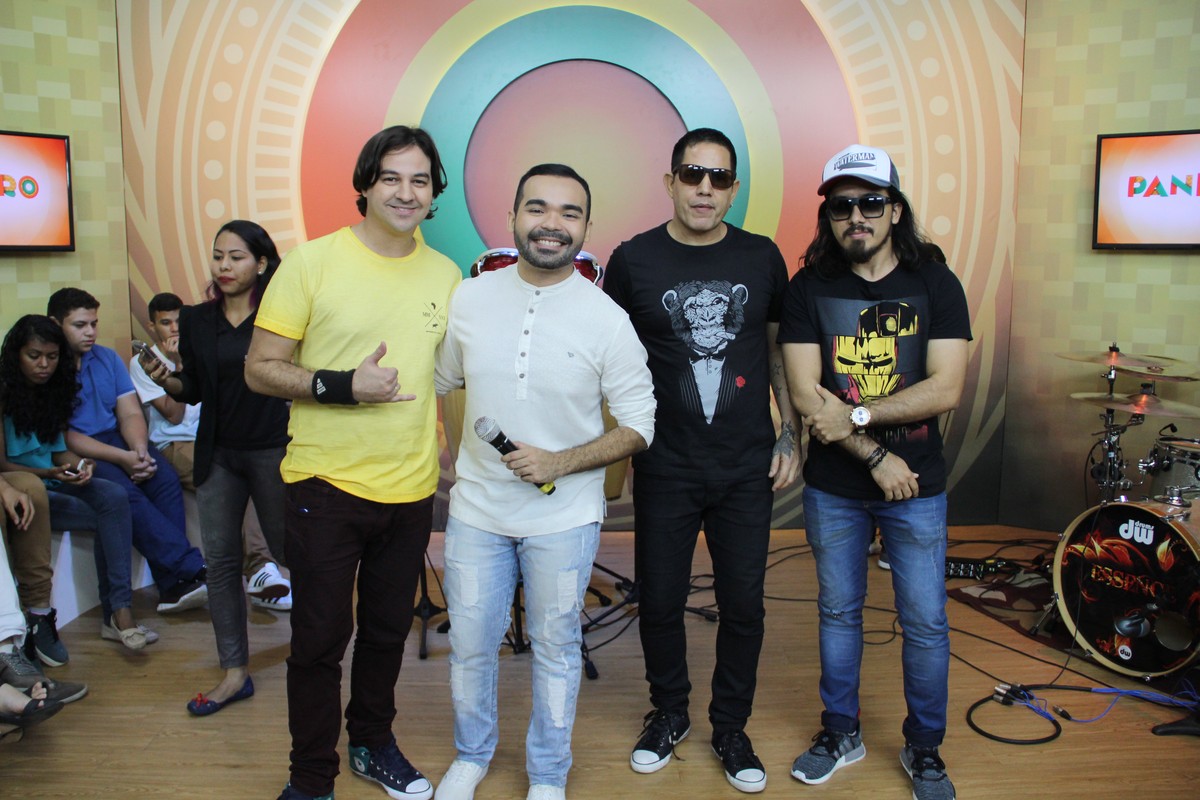 Essence volta ao 'Paneiro' após dois anos e solta a voz com sucessos ...