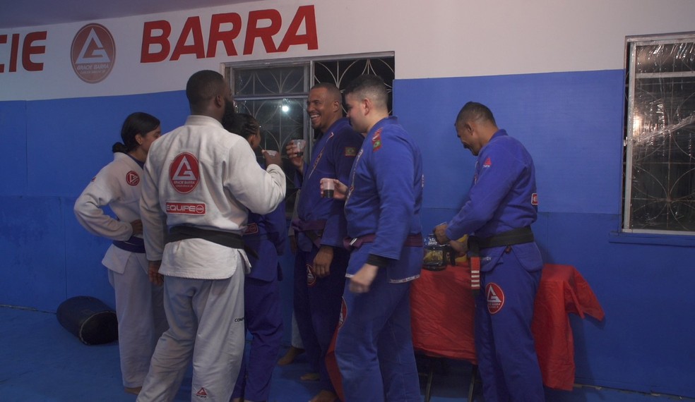 Alunos de jiujitsu usam o café como pré-treino — Foto: TV Bahia