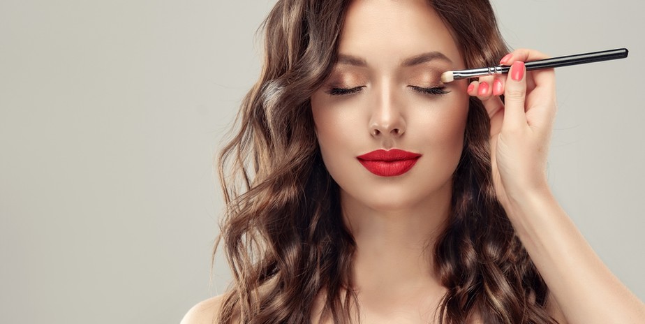 11 ideias de maquiagens simples e lindas para reproduzir em casa