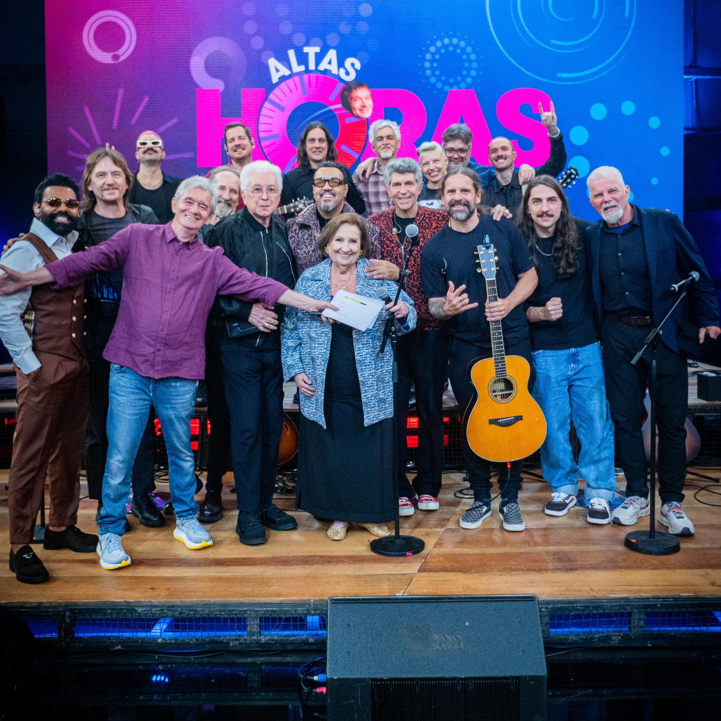 ‘Altas Horas’ reúne Belo, Aguinaldo Silva, Dona Déa Lúcia e mais | Rede ...