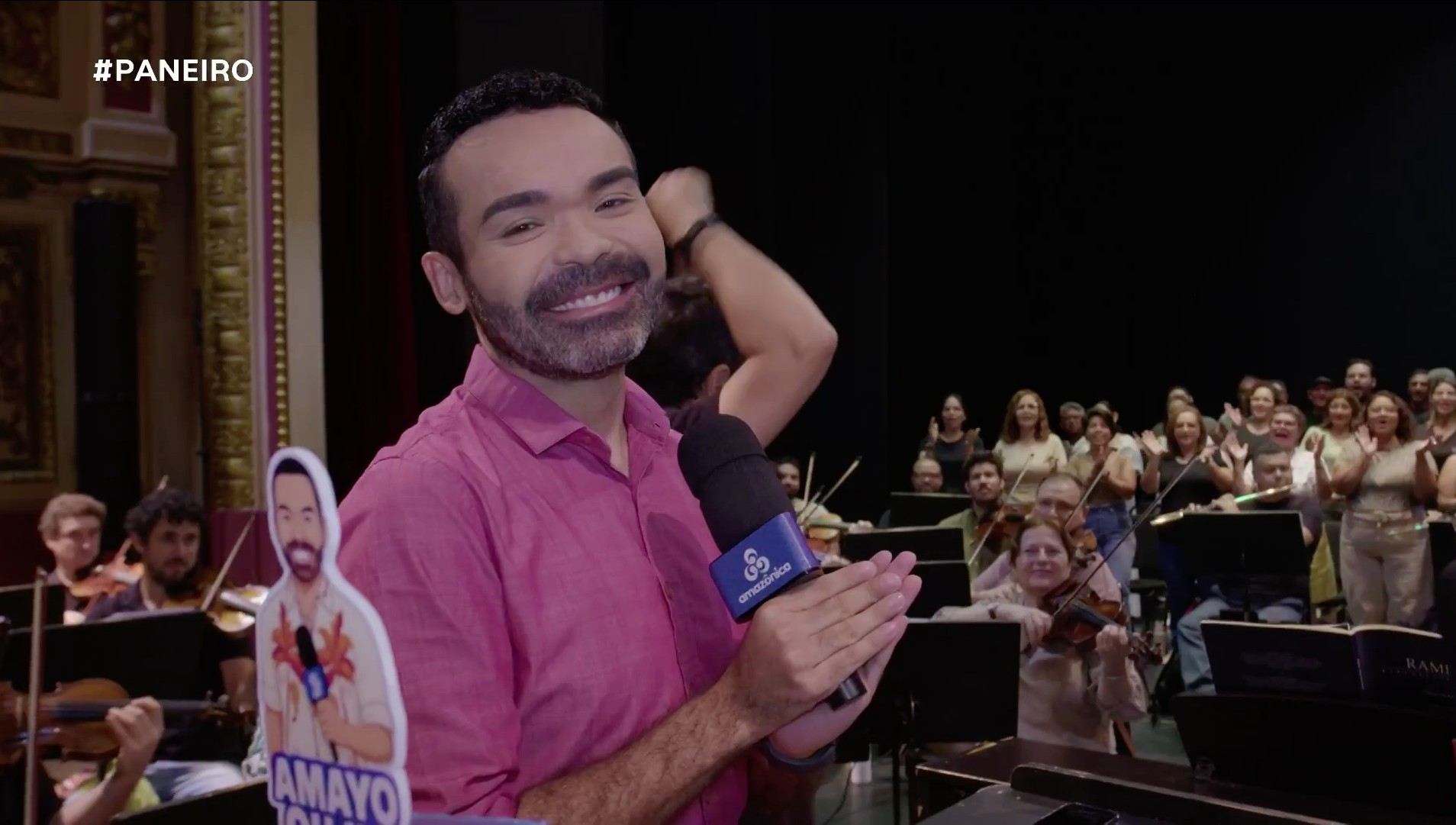Paneiro faz surpresa de aniversário para Oyama no Teatro Amazonas ...
