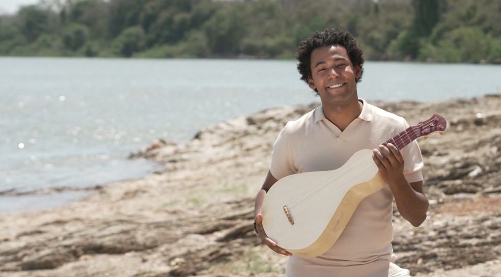 Pedro Lins vai ao Vale do Rio Cuiabá (MT) para mostrar como a Viola de Cocho se transformou em negócio e está levando arte para o Brasil afora — Foto: Globo/Divulgação
