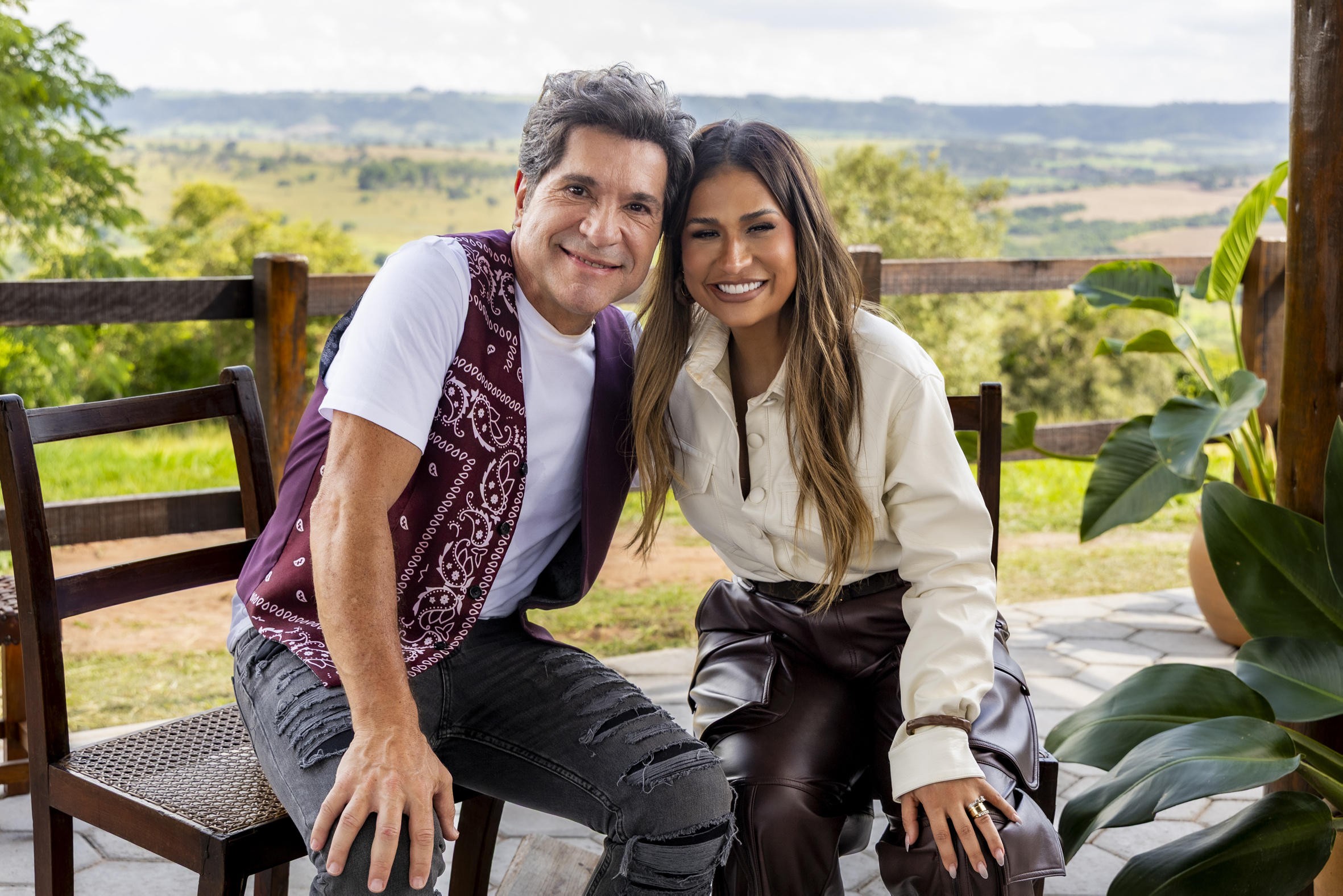 Simone Mendes é a convidada do 'Viver Sertanejo' desse domingo, 21 ...