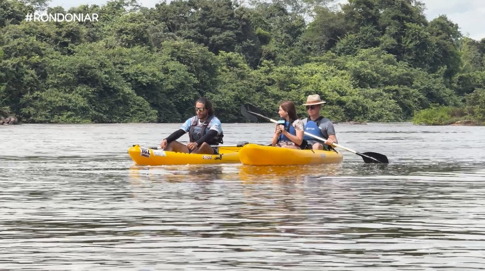 Vivi Chaul se aventura em caiacada. — Foto: Hector Carvalho/Rede Amazônica