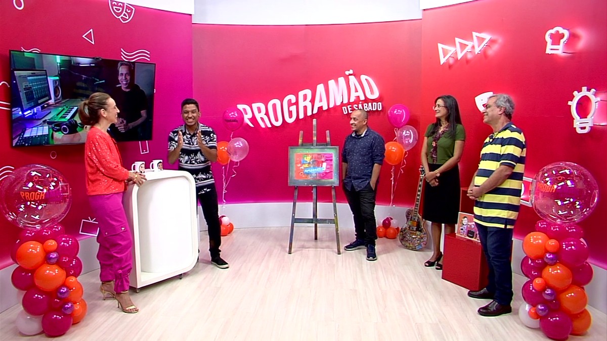 Programão recebe diversos presentes artísticos no aniversário de um ano ...